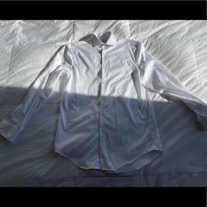 Calvin Klein Infinite Non-Iron Dress Shirt Medium 15 1/2  Neck 32-33 Sleeves